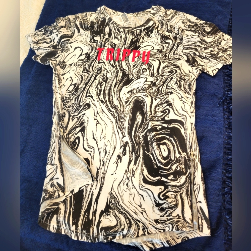 Men's Trippy Black & White Swirl Tee
